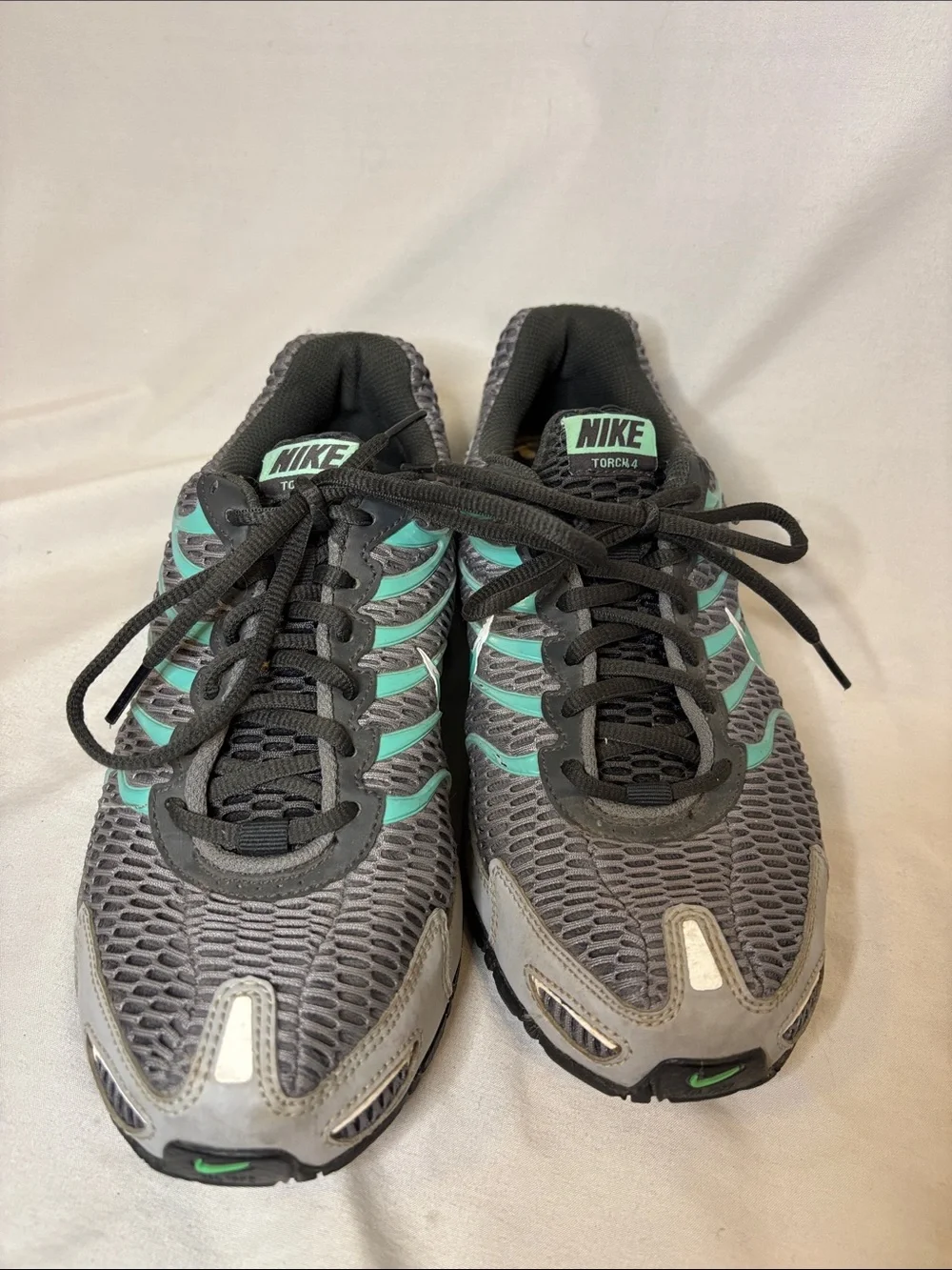 Nike Torch 4-Women's Gray Green Air Max Running Shoes Size 7.5